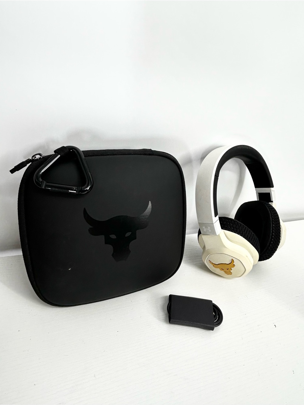 JBL - Under Armour Project Rock Wireless Over-the-Ear Headphones - White Gold